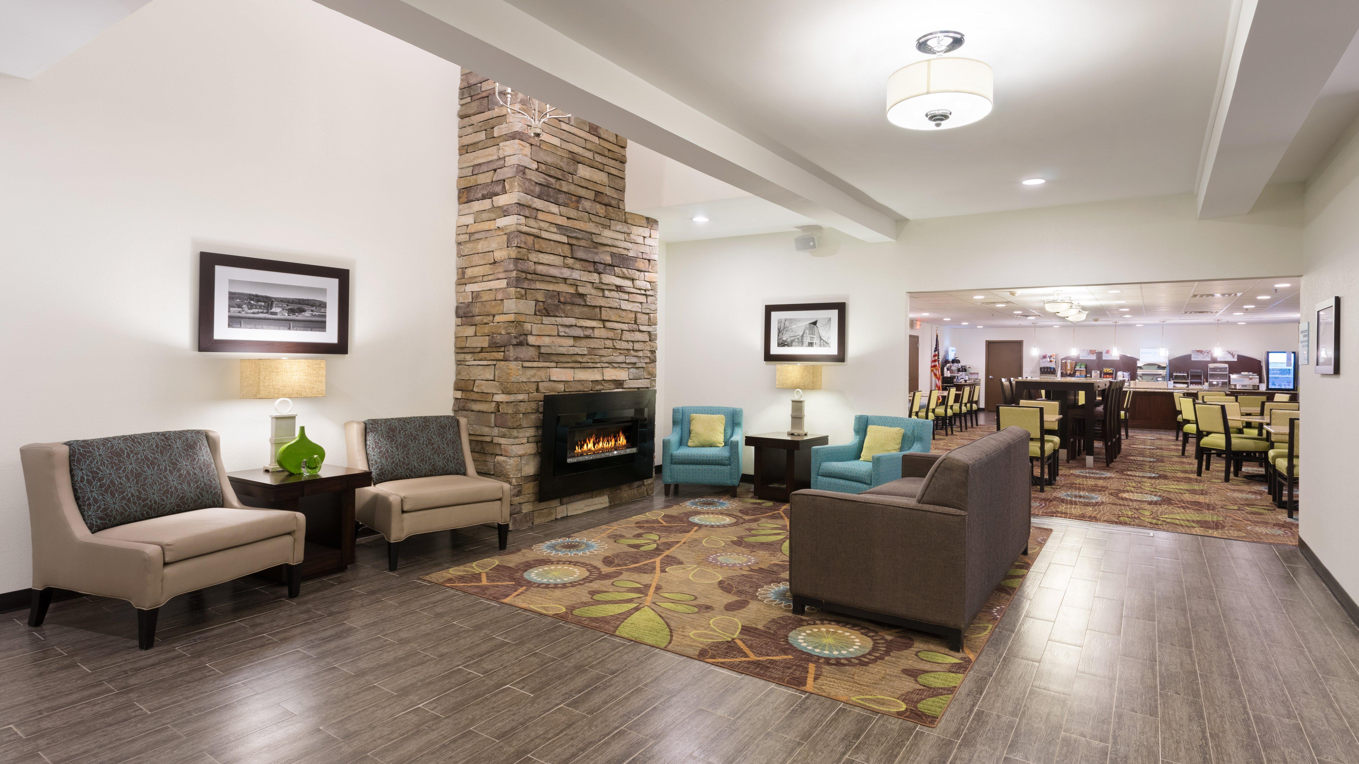Express & Wyomissing By Ihg West Reading